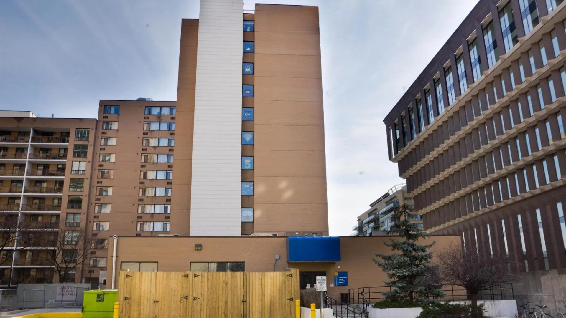 Toronto Metropolitan University-International Living Learning Residence Kanada
